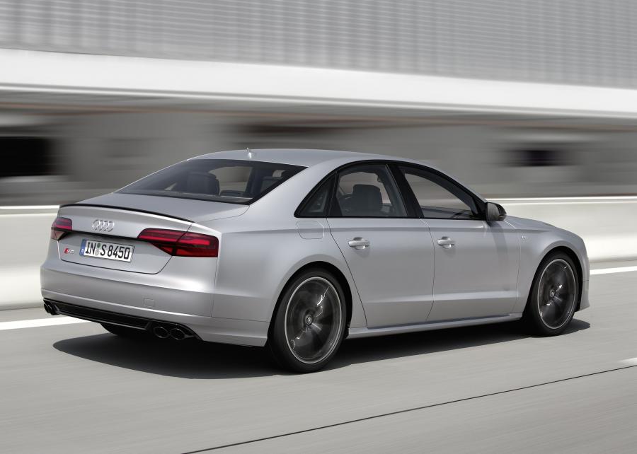  Audi S8 Plus (D4) 2015 года  (WW) (фото 23 из 47)